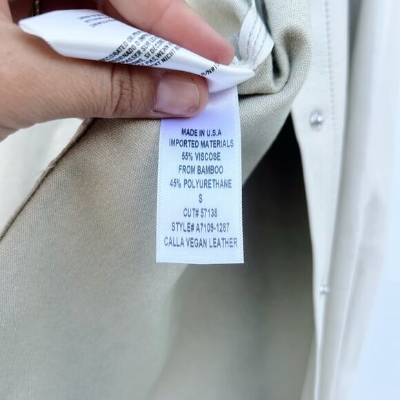 Agolde Calla Vegan Leather Collared Shirt Jacket Shacket Cream Ecru Small - Picture 13 of 14